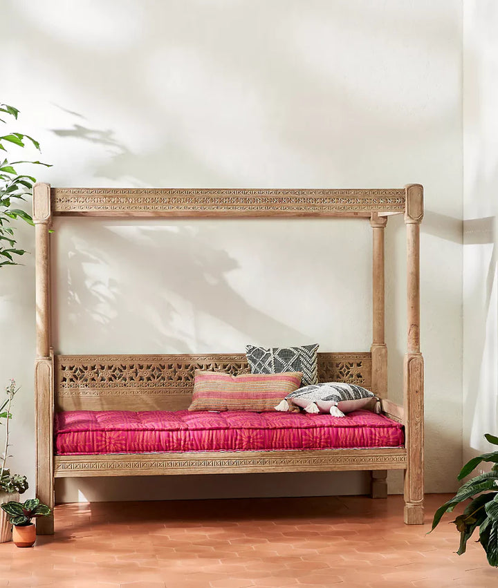 Rustic Heritage Canopy Daybed